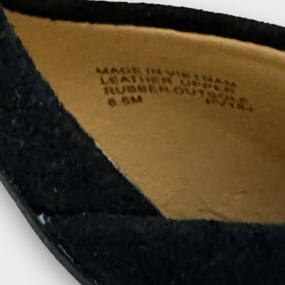 Michael Kors Black Pointy Suede Heel Pumps Size 6.5 - Picture 7 of 8